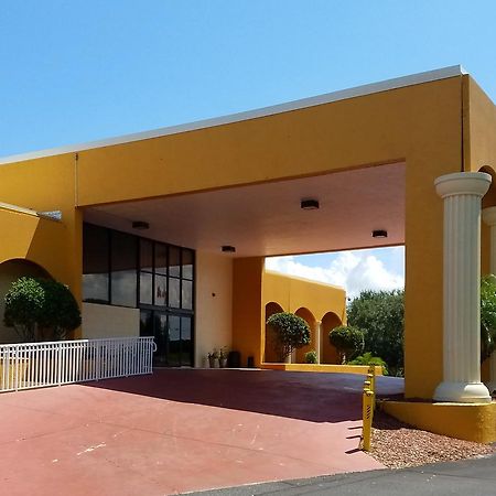 Days Inn & Suites By Wyndham Clermont Luaran gambar
