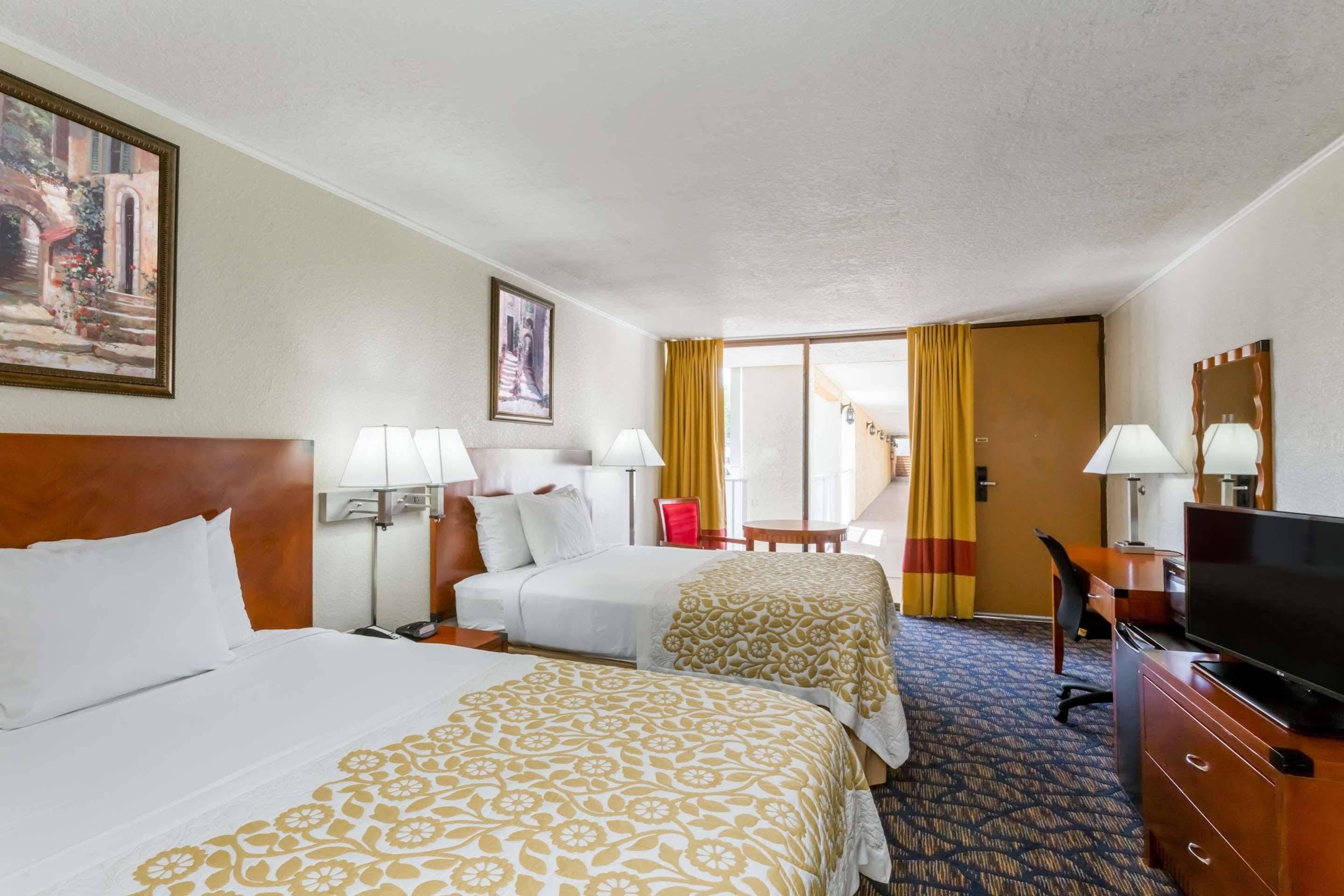 Days Inn & Suites By Wyndham Clermont Luaran gambar