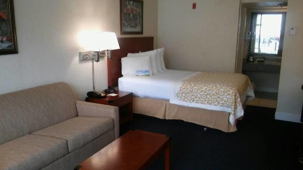 Days Inn & Suites By Wyndham Clermont Luaran gambar