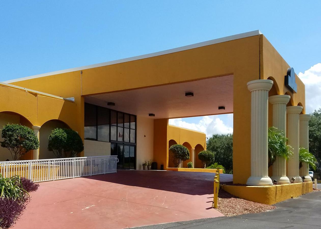 Days Inn & Suites By Wyndham Clermont Luaran gambar