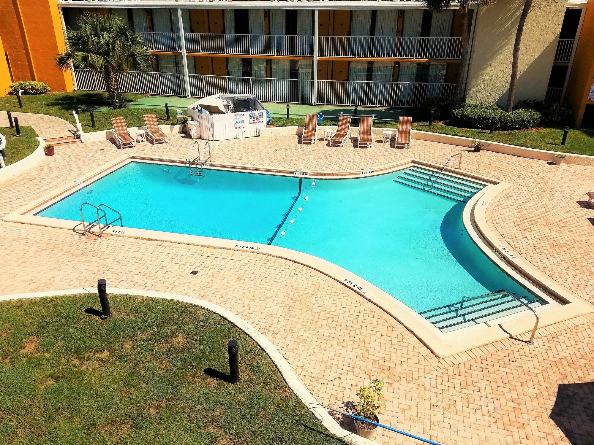 Days Inn & Suites By Wyndham Clermont Luaran gambar